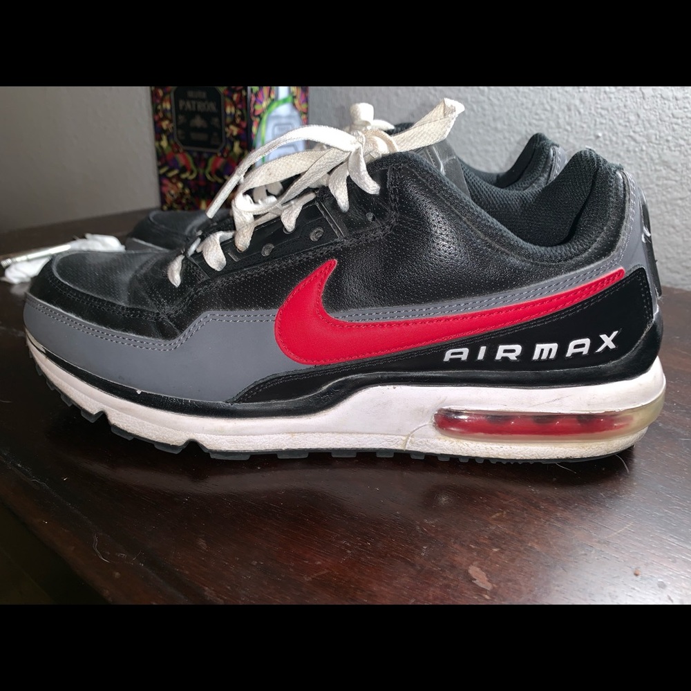 Shoes - Picture 2 of 6